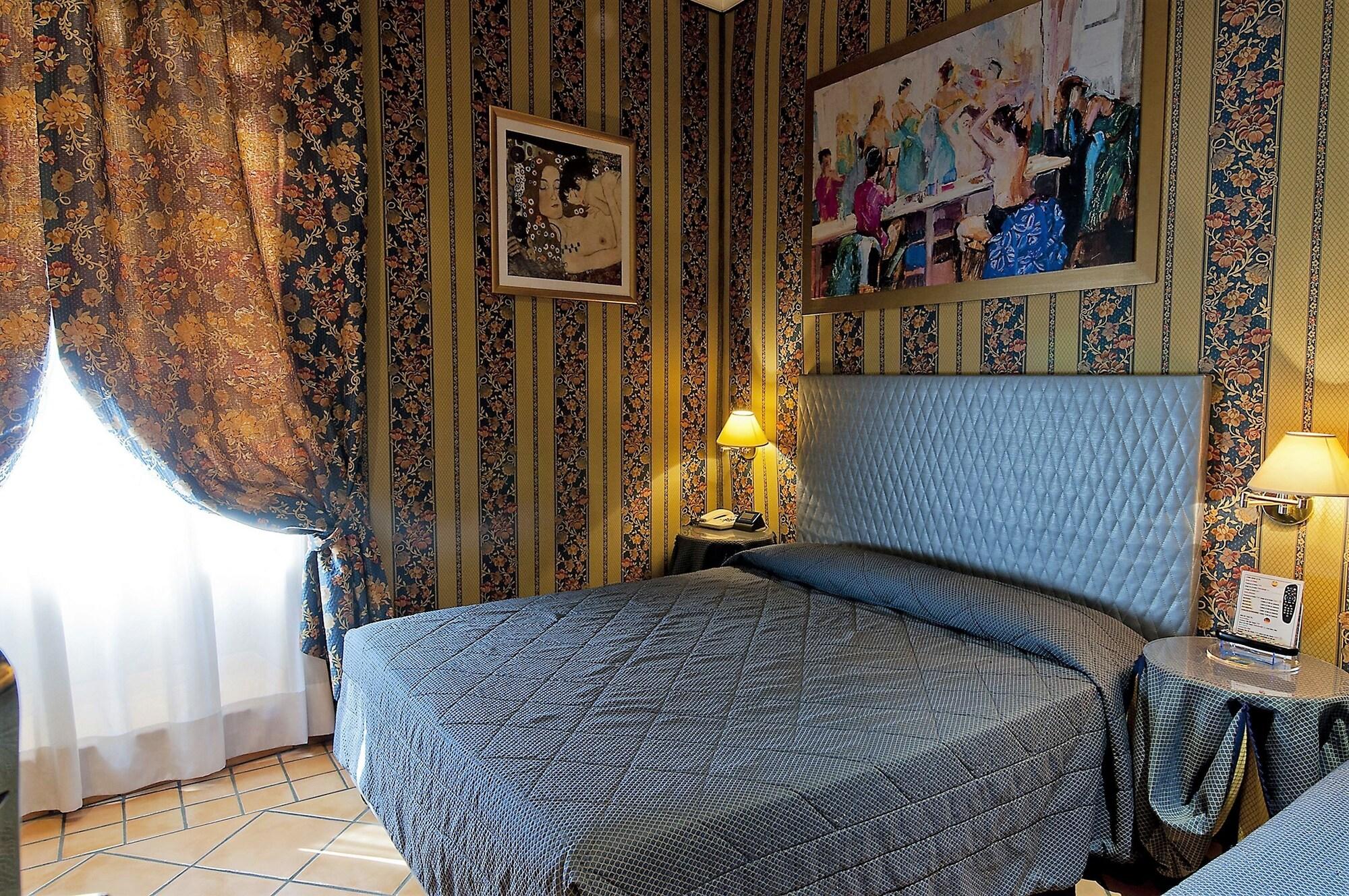 Hotel Lirico Рим Экстерьер фото