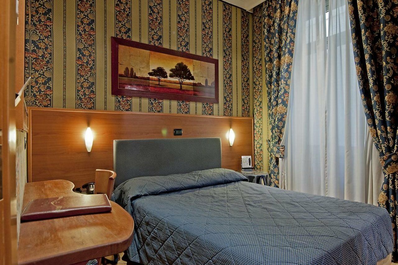 Hotel Lirico Рим Экстерьер фото